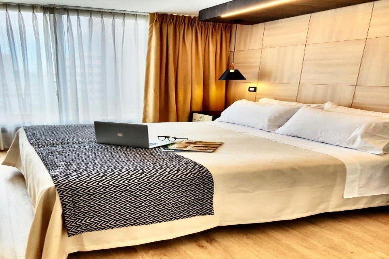Aparthotel Rq Santa Magdalena Santiago del Cile Esterno foto