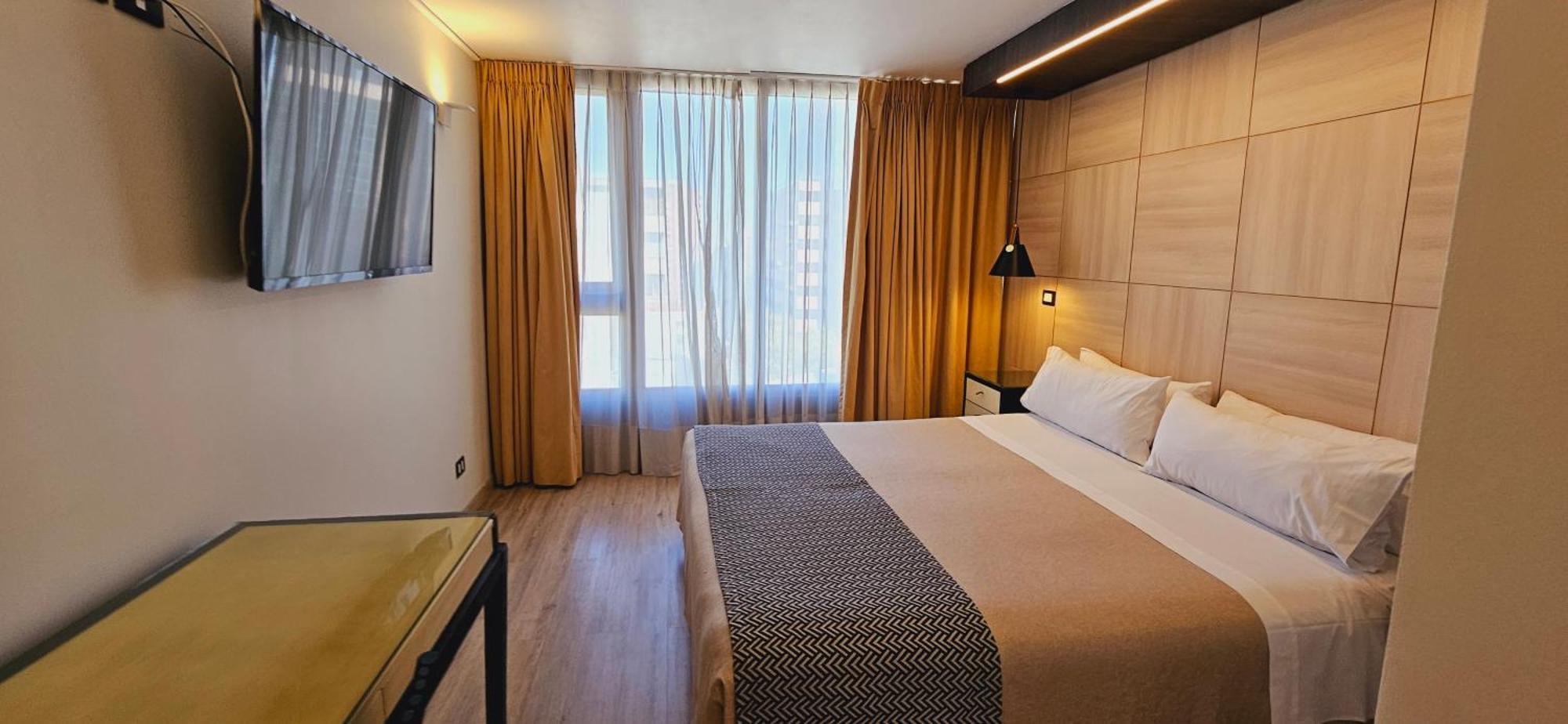 Aparthotel Rq Santa Magdalena Santiago del Cile Esterno foto