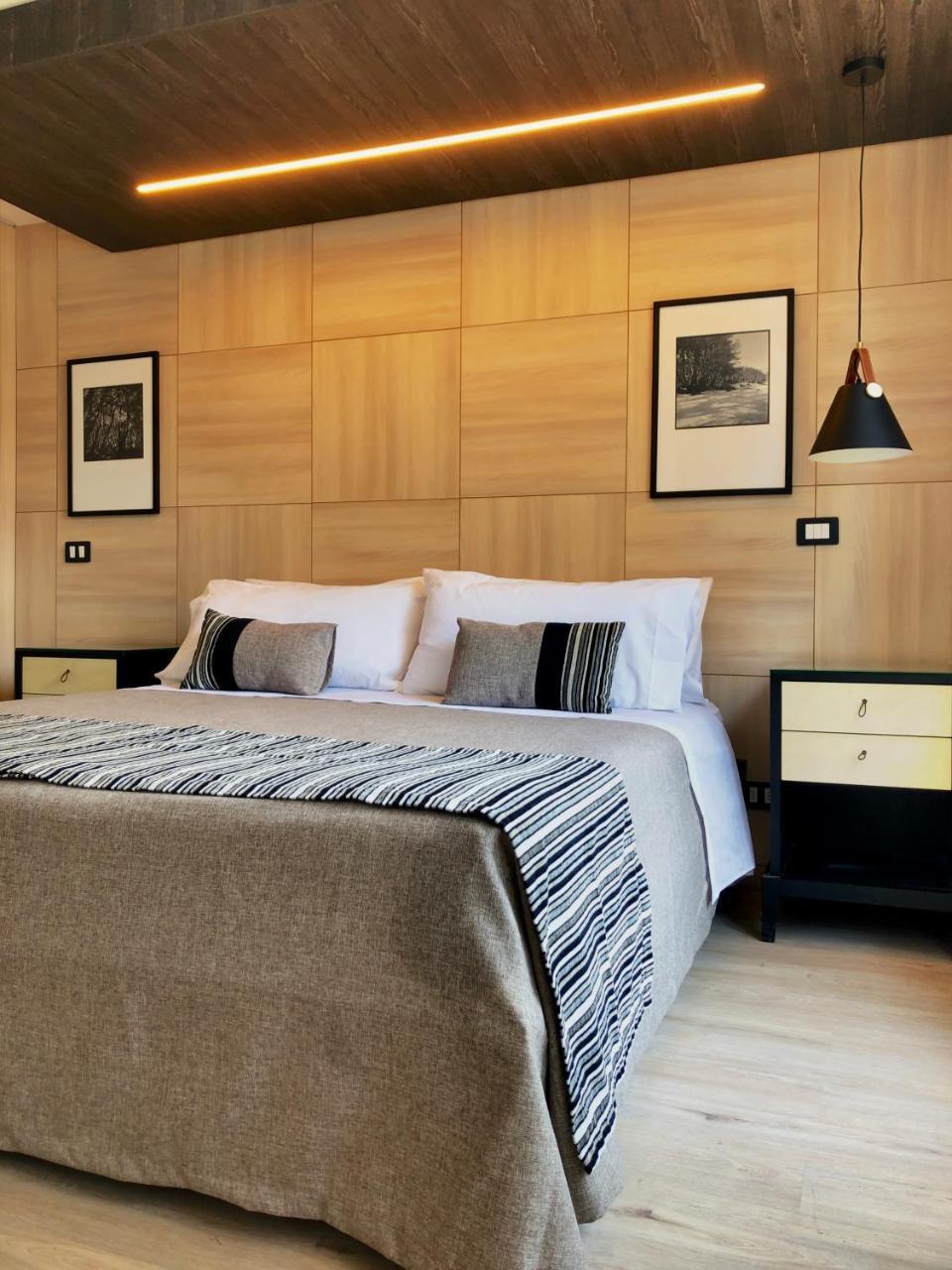 Aparthotel Rq Santa Magdalena Santiago del Cile Esterno foto